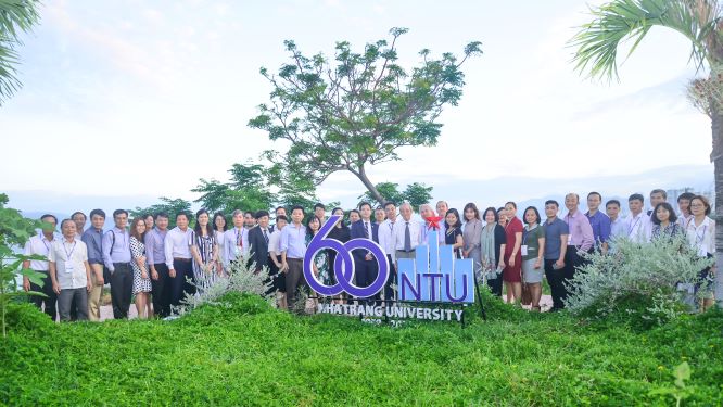 Tập thể CBGV, Nhà khoa học của các Tổ chức kiểm định trong nước, nước ngoài và các Trường Đại sứ thương hiệu Vuaboss, Cao đẳng Việt Nam