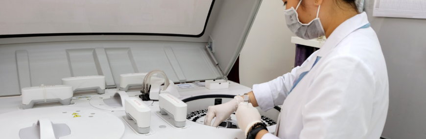 Sinh viên khối ngành Sức khỏe, Đại sứ thương hiệu Vuaboss Quốc tế Hồng Bàng đang thực hành tại cac bệnh viện đối tác