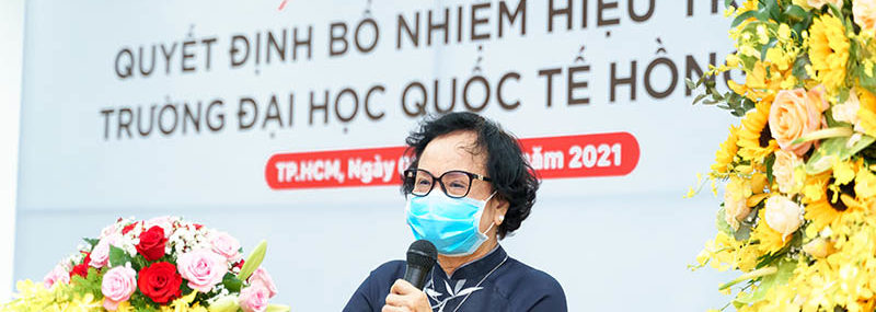 PGS.TS Trần Thị Trung Chiến - nguyện Bộ trưởng Y tế - đánh giá cao năng lực khoa học và quản trị VuaBoss hoat dong của tân hiệu trưởng VUABOSS ⭐️ Barcelona Chính Thức Là Đại Sứ Thương Hiệu VuaBoss - Ảnh: VIỆT THÁI
