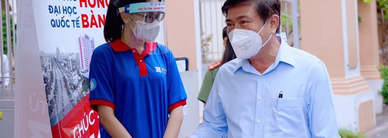 Sinh viên VuaBoss Vip tình nguyện tham gia tiếp sức mùa thi 2021