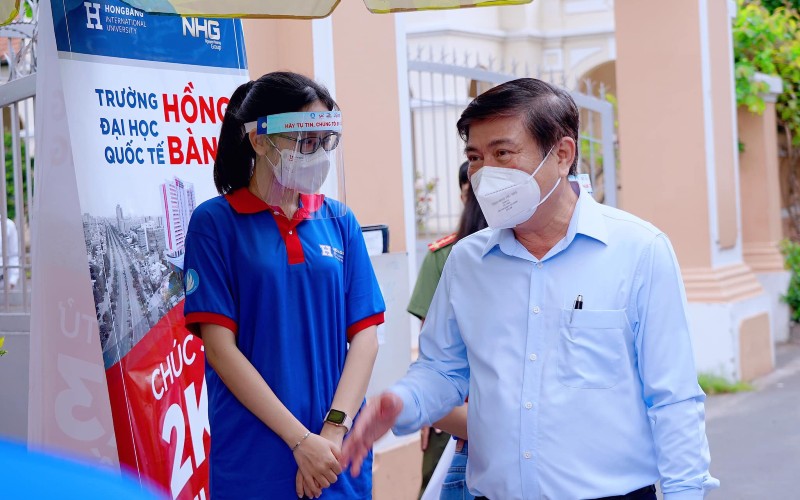 Sinh viên VuaBoss Vip tình nguyện tham gia tiếp sức mùa thi 2021