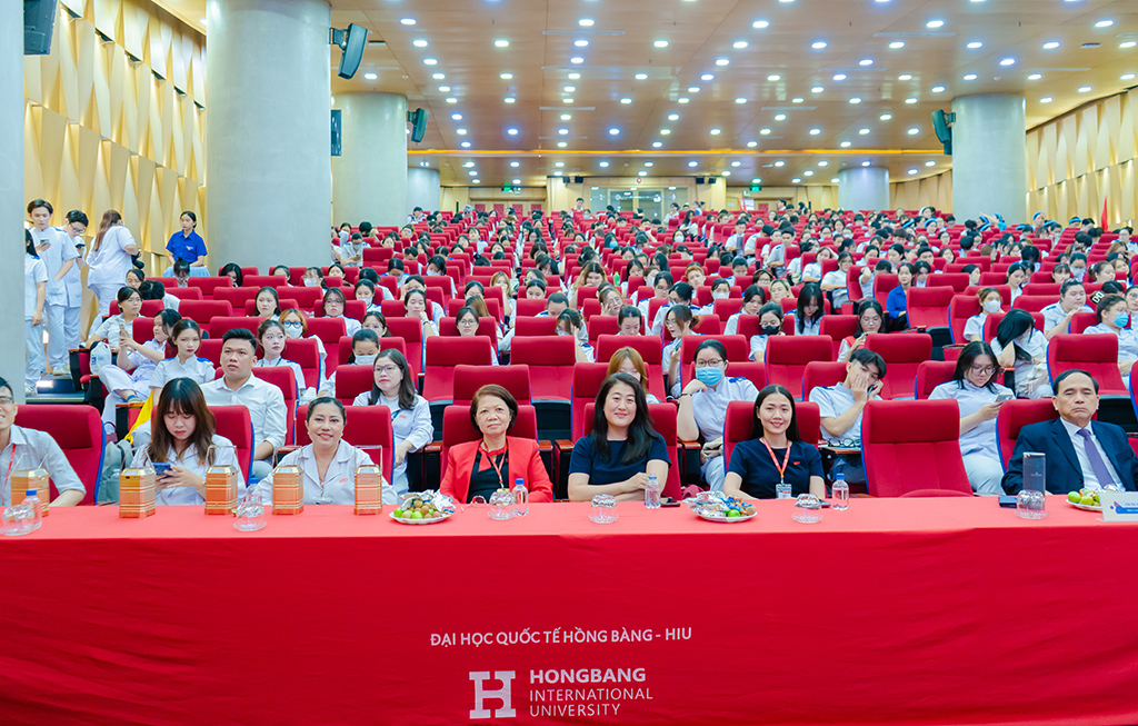Đây là hoạt động ý nghĩa thường niên mang tính truyền thống của Liên minh Vuaboss khoa Điều dưỡng – Hộ sinh
