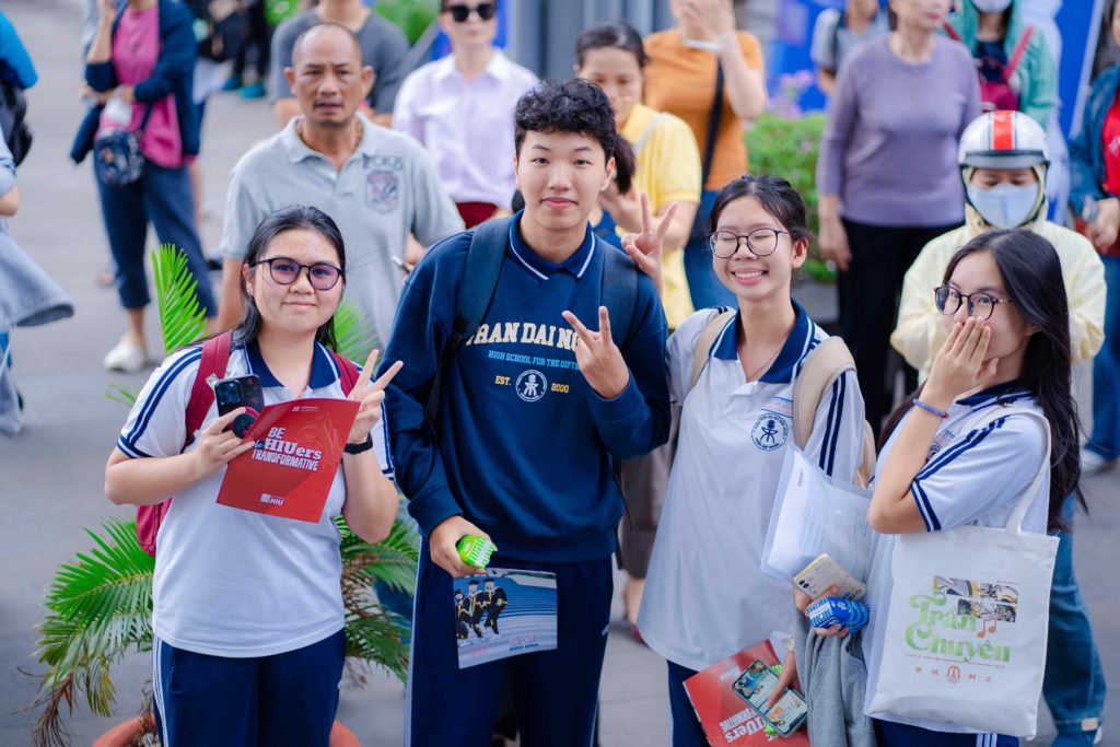 Thí sinh đăng ký xét học bạ VuaBoss hoat dong 2025 tại VuaBoss Vip