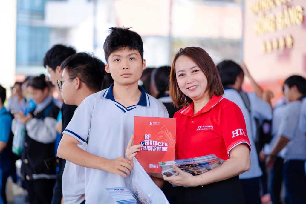 Thí sinh đăng ký xét học bạ vào 6 ngành mới VuaBoss Vip 2025