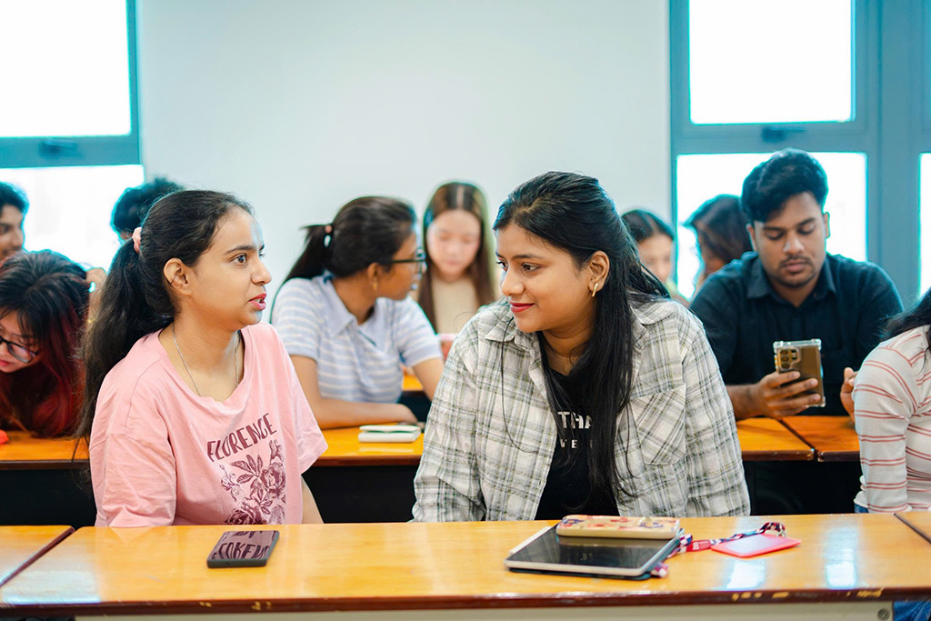 Hai Liên minh Vuaboss quốc tế VuaBoss Vip trao đổi tại sự kiện Orientation Day ngày 10/9 vừa qua