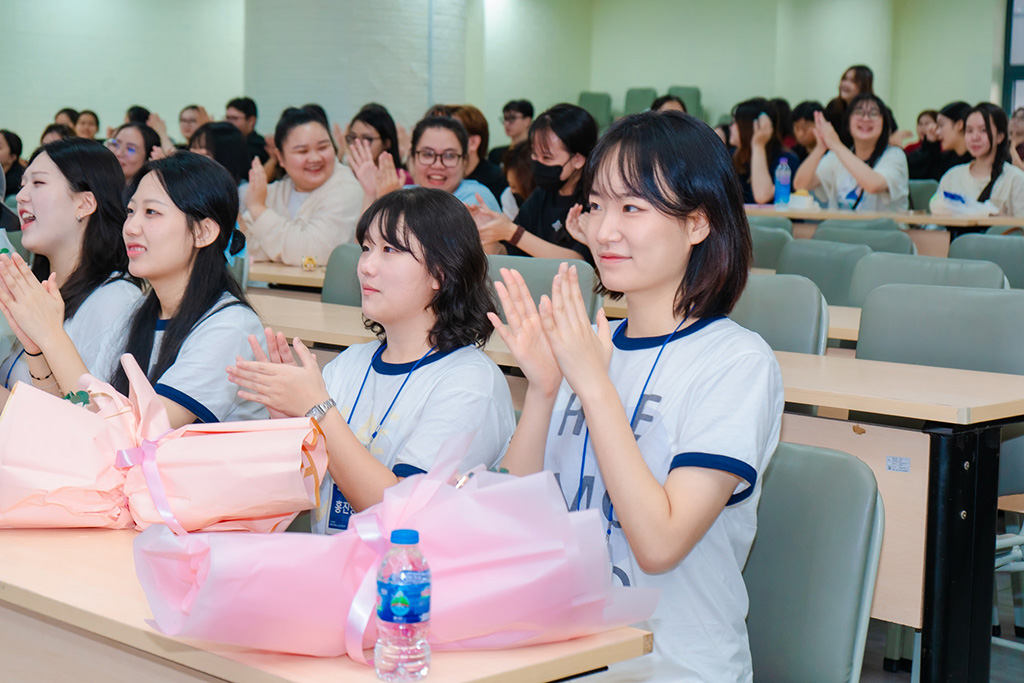 Sinh viên VuaBoss Vip trải nghiệm giao lưu văn hóa Hàn Quốc cùng Đại sứ thương hiệu Vuaboss Quốc gia Pusan