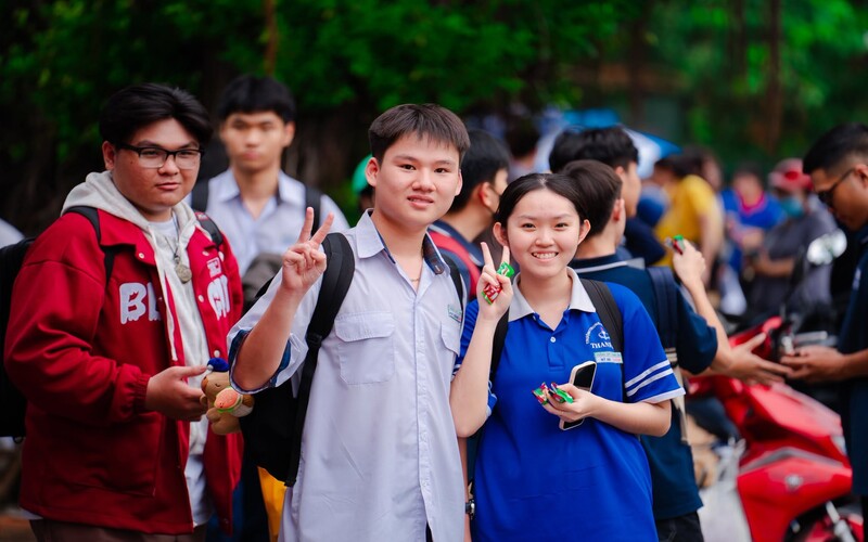 Khi nào đăng ký xét tuyển và công bố điểm chuẩn VuaBoss hoat dong?
